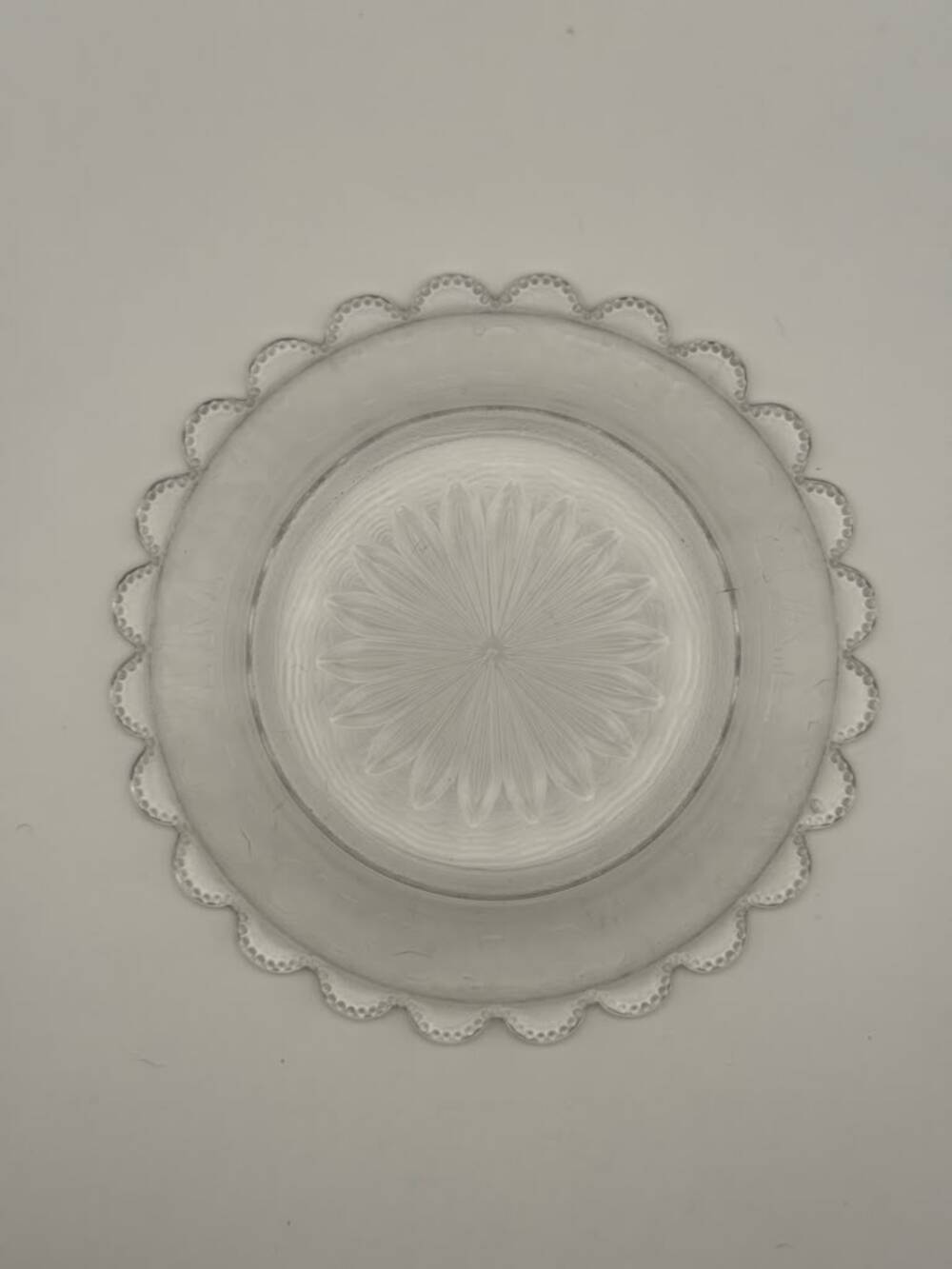 Vintage Clear Pressed Glass Dish Daisy Starburst Looped Scalloped Rim Decor